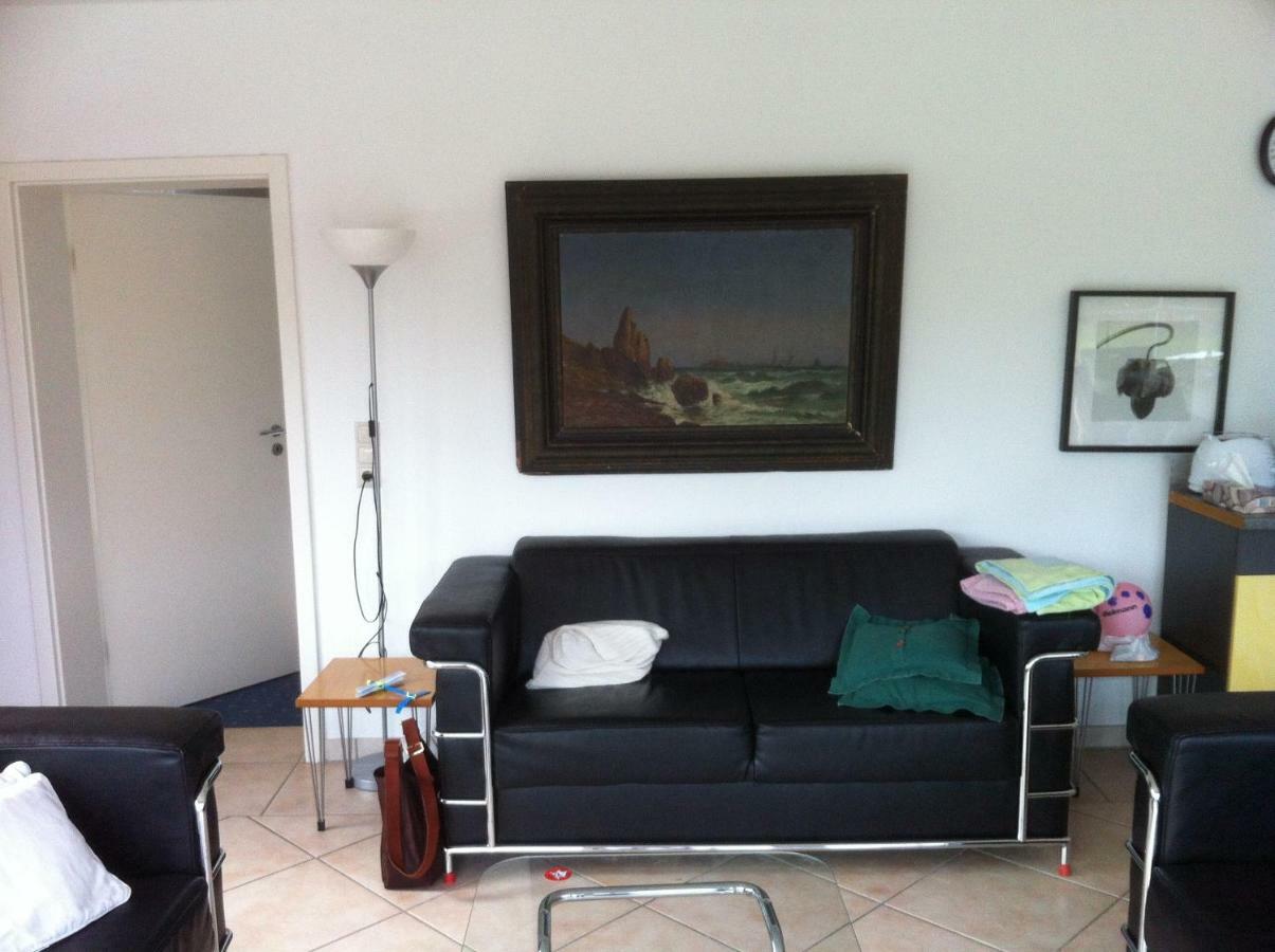 Haus Pamela Wohnung A Neuharlingersiel Esterno foto